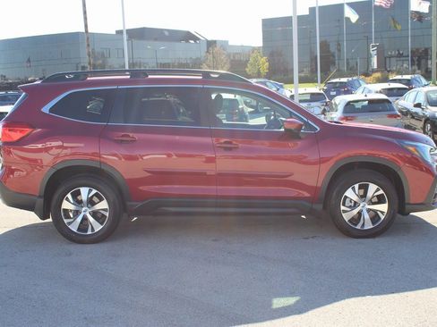 Certified 2025 Subaru Ascent Premium image 4