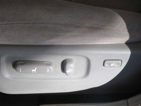 Used 2004 Toyota Camry SE image 16