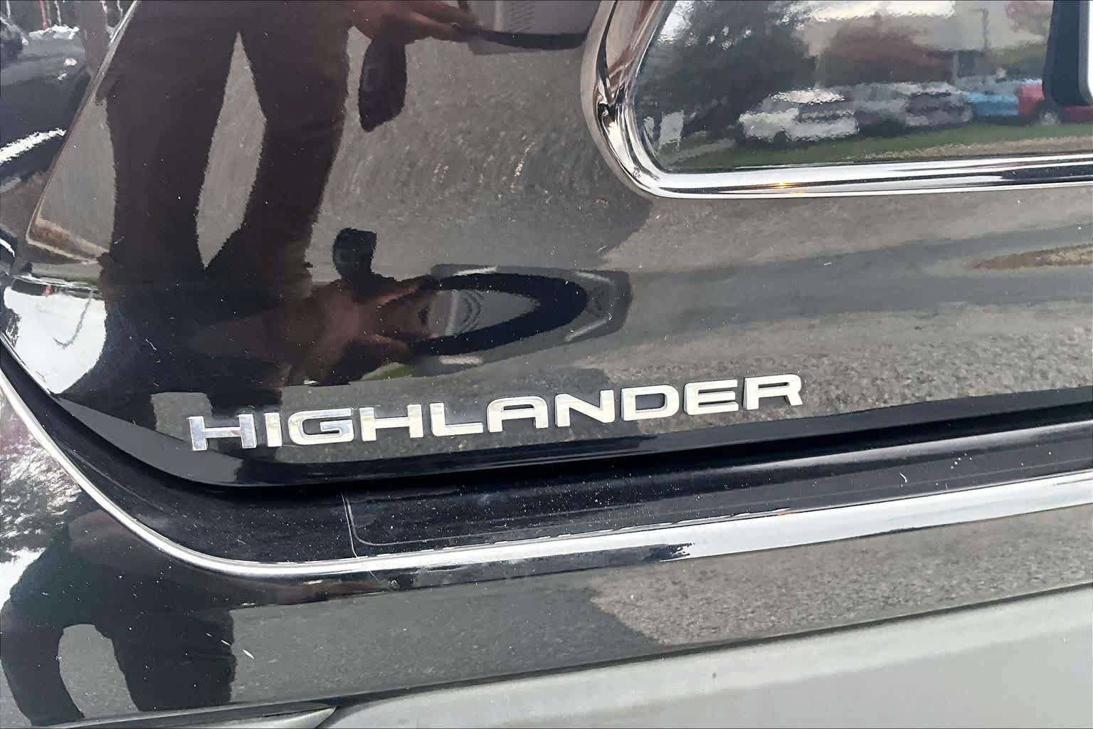 Used 2021 Toyota Highlander XLE AWD/4WD image 31