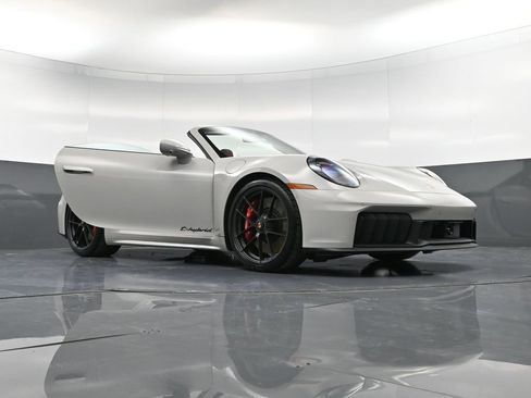 New 2026 Porsche 911 Carrera GTS image 39