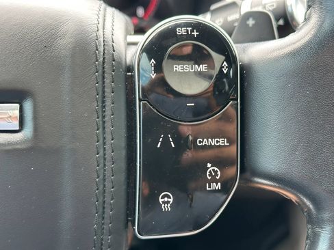 Used 2018 Land Rover Range Rover HSE AWD/4WD image 32