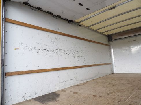 Used 2021 GMC Savana 3500 Extended w/ Power Convenience Package image 38