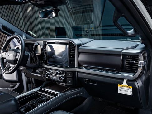 Used 2026 Ford F250 Platinum AWD/4WD image 18