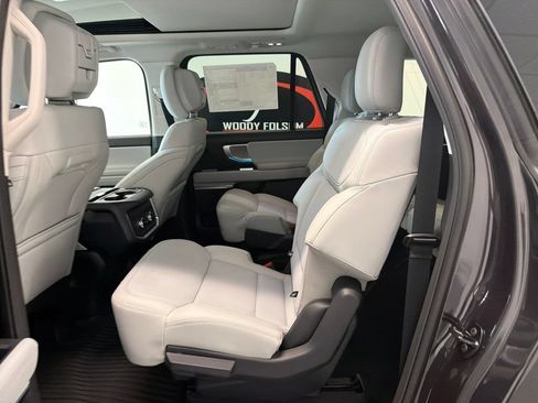 New 2027 Ford Expedition Max Platinum w/ Driver's Package RWD image 12