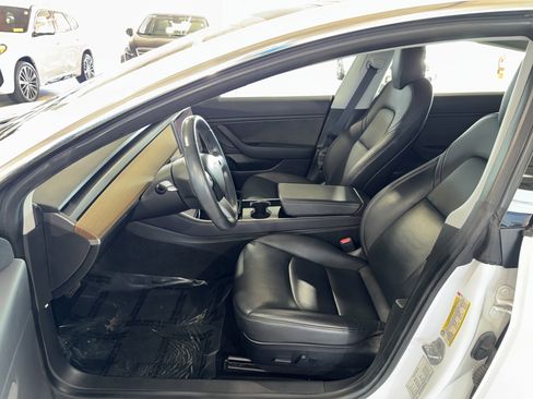 Used 2019 Tesla Model 3 Standard Range Plus image 19