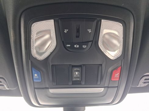 Used 2022 RAM 1500 Big Horn AWD/4WD image 30