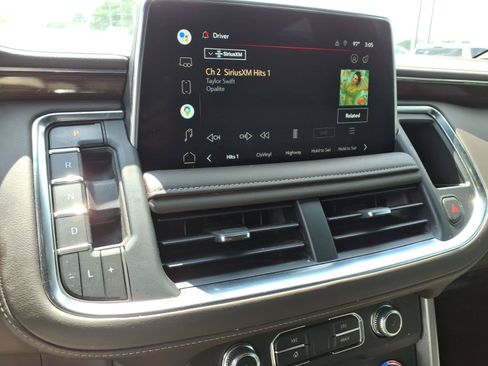 Used 2022 GMC Yukon SLE AWD/4WD image 13