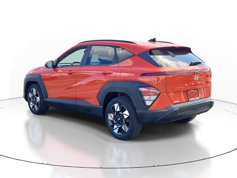 Used 2025 Hyundai Kona SEL image 5