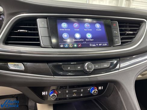 Certified 2023 Buick Enclave Essence image 17