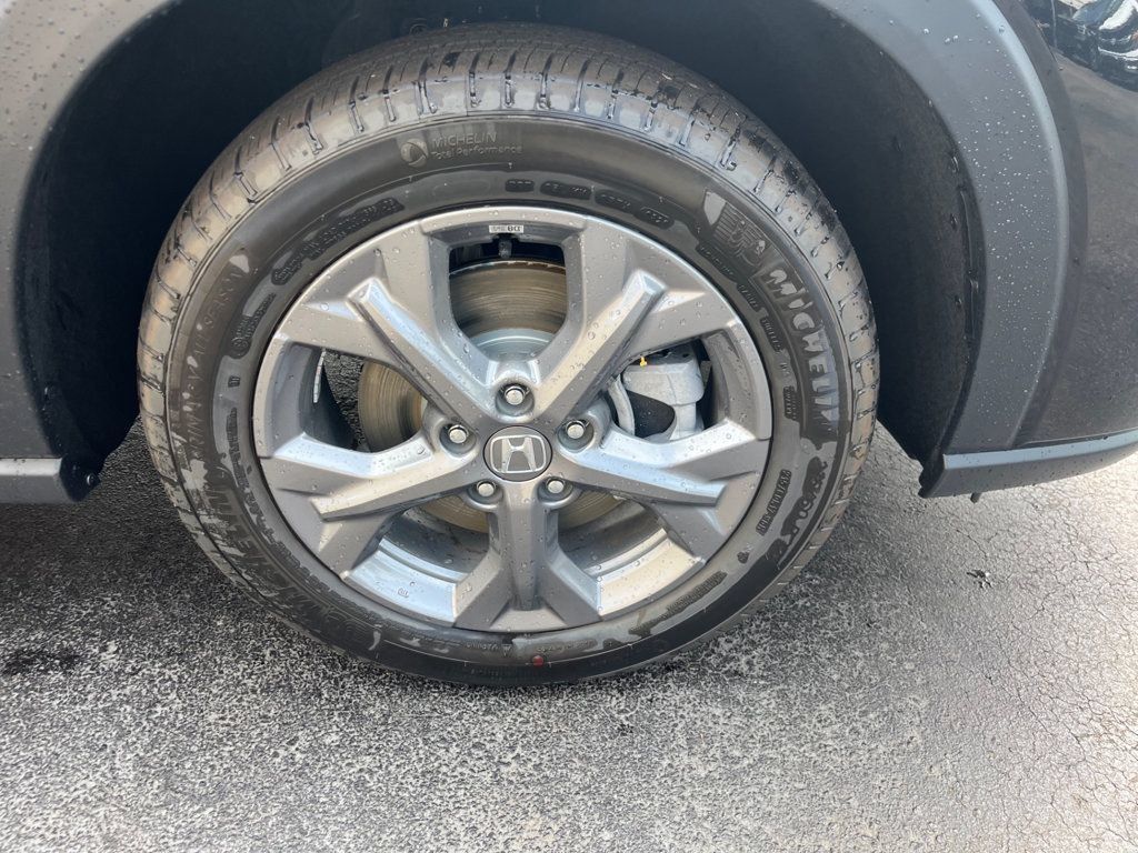 Used 2026 Honda HR-V LX image 10
