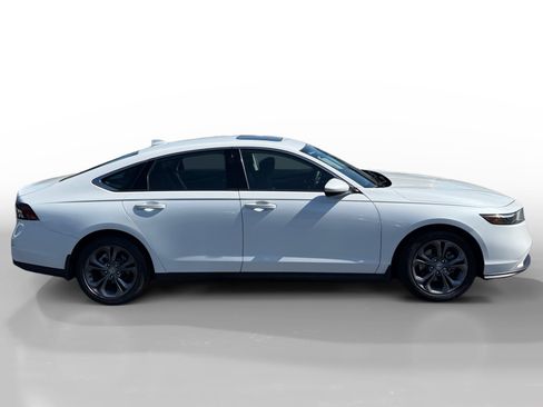 Used 2024 Honda Accord EX image 6