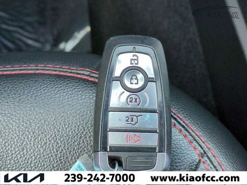 Used 2024 Ford Explorer ST-Line w/ Class IV Trailer Tow Package image 32