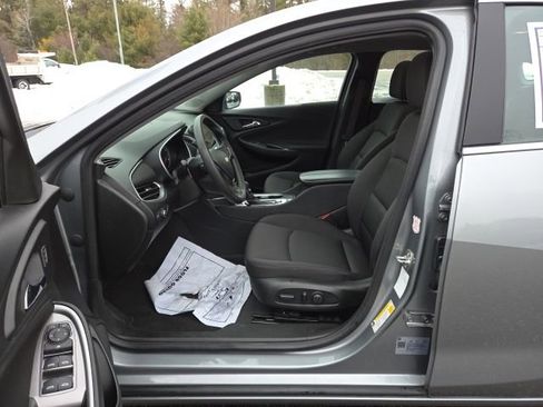 Used 2024 Chevrolet Malibu LT image 16