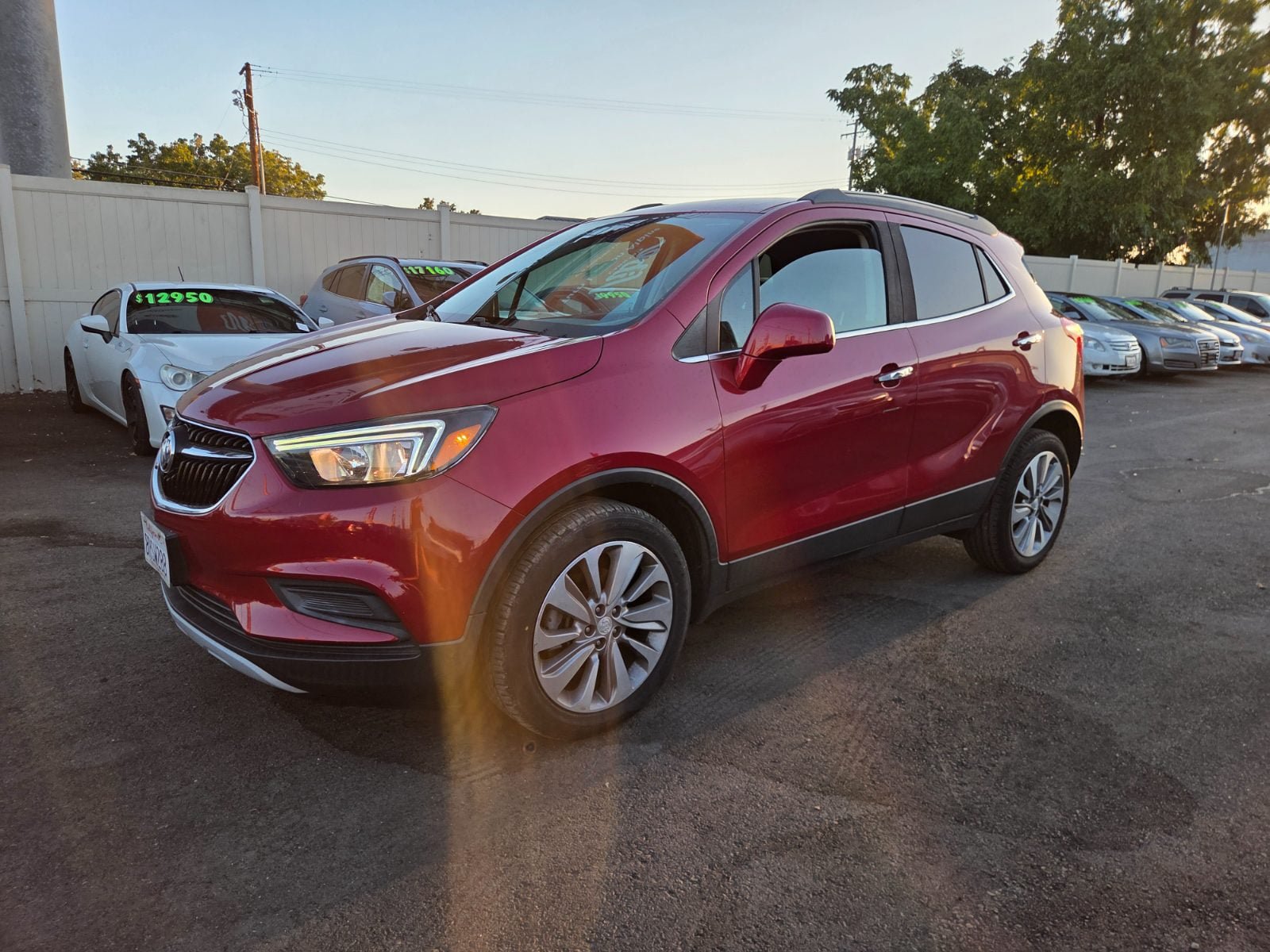 Used 2020 Buick Encore Preferred FWD image 1