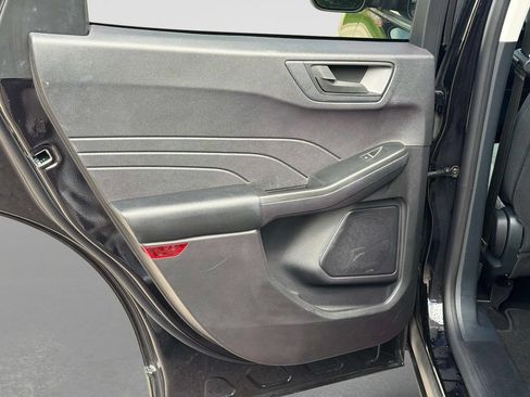 Used 2022 Ford Escape SE w/ Cold Weather Package FWD image 13