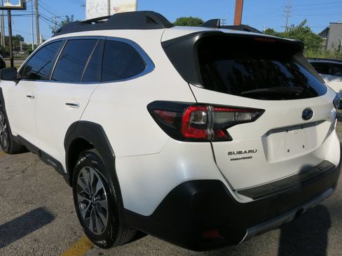 Used 2024 Subaru Outback Limited AWD/4WD image 3