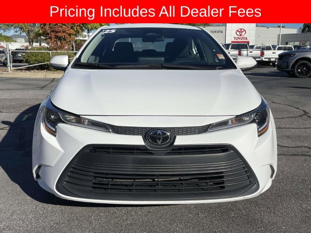 Used 2025 Toyota Corolla LE FWD image 8