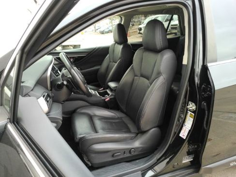 Used 2020 Subaru Outback Limited image 13