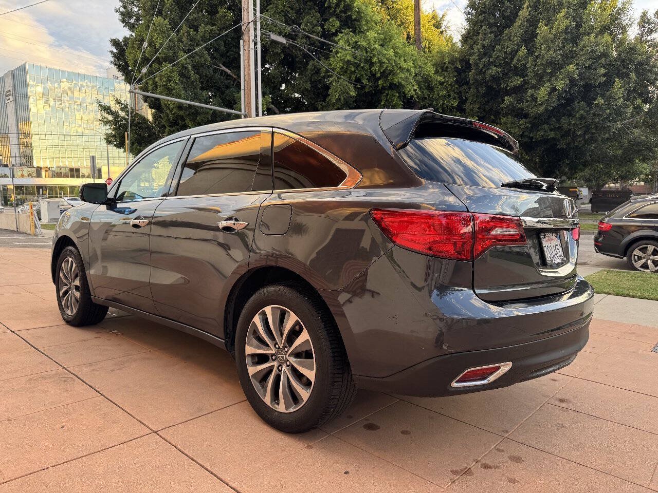 Used 2016 Acura MDX w/ Technology Package FWD image 5