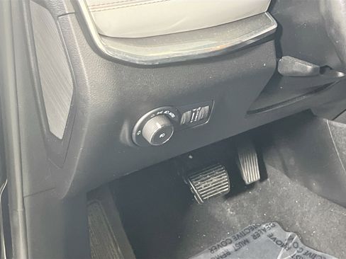 Used 2022 Jeep Compass Limited image 10