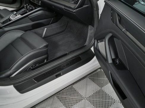 Certified 2025 Porsche 911 Targa 4 GTS image 22