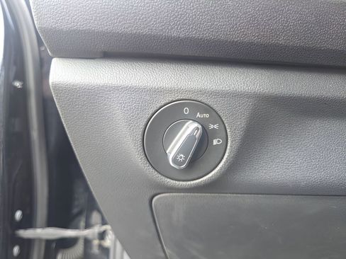 Used 2023 Volkswagen Jetta Sport image 18