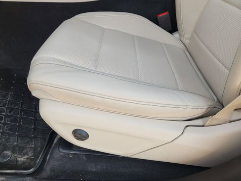Used 2023 Mercedes-Benz GLS 450 4MATIC image 28