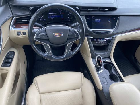 Used 2019 Cadillac XT5 Luxury AWD/4WD image 17