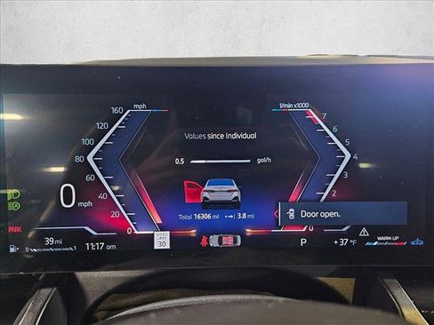 Used 2024 BMW 530i w/ M Sport Package image 11