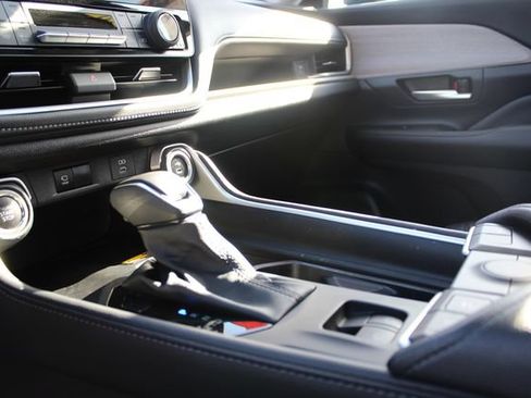 Certified 2025 Toyota Grand Highlander AWD image 65