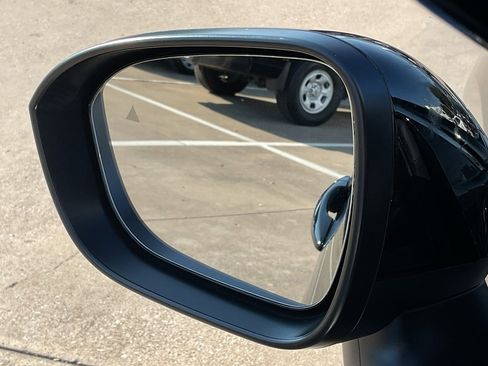 New 2026 Nissan Rogue SV image 10