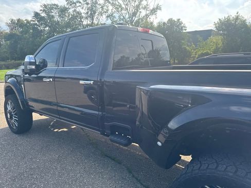 Used 2024 Ford F450 Platinum w/ FX4 Off-Road Package AWD/4WD image 20