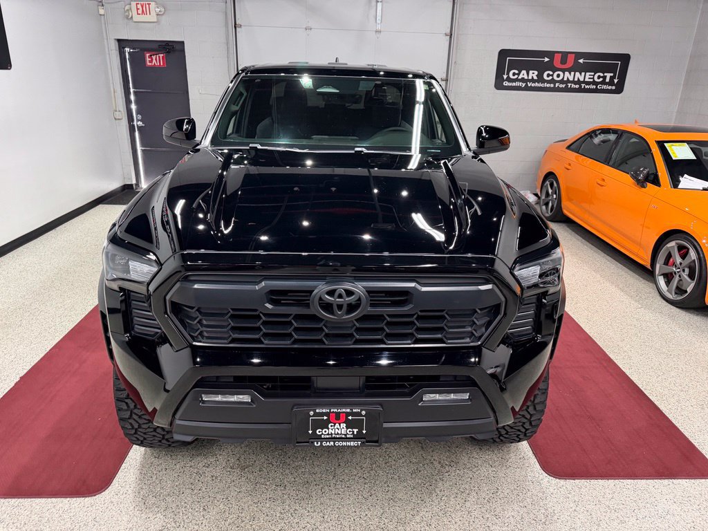 Used 2025 Toyota Tacoma TRD Off-Road AWD/4WD image 6