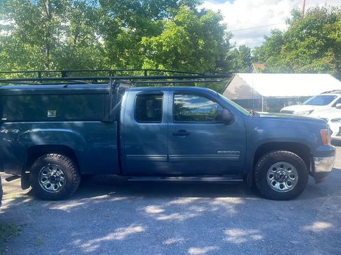 Used 2011 GMC Sierra 1500 SL AWD/4WD image 9
