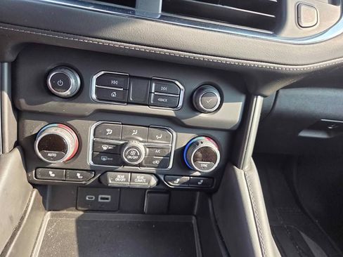 Used 2023 Chevrolet Tahoe LT w/ Luxury Package AWD/4WD image 14