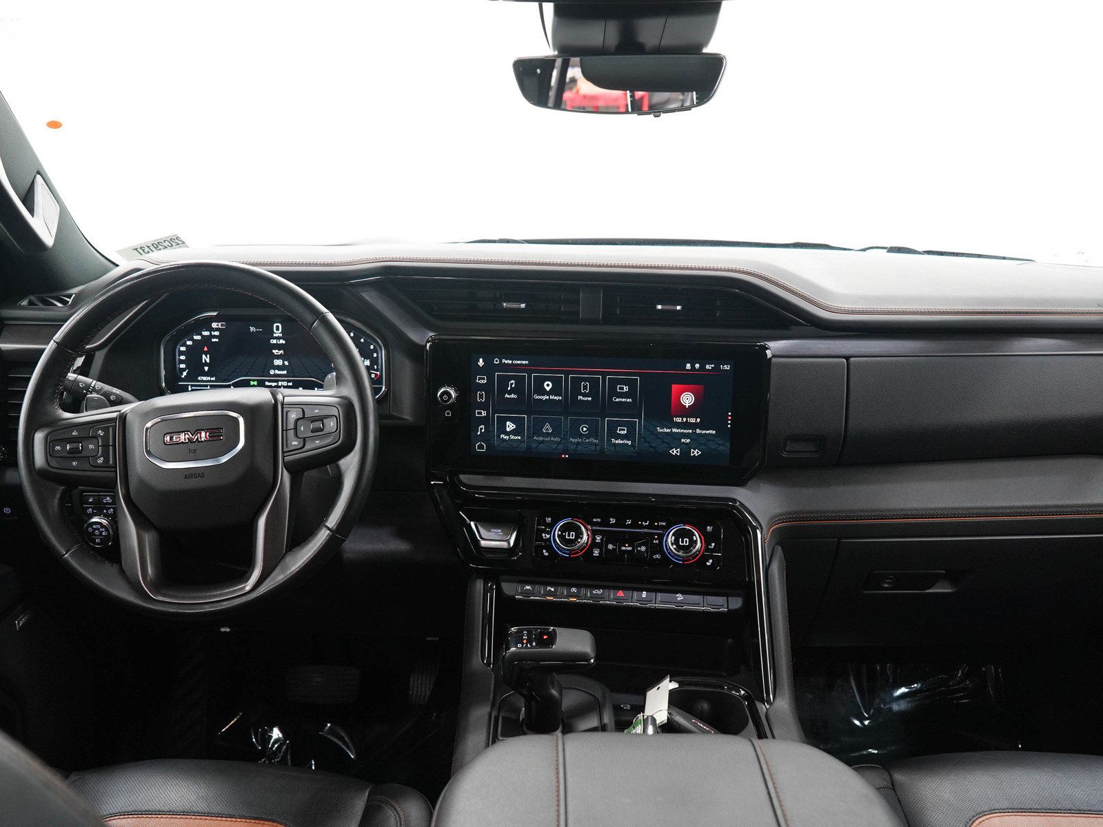 Used 2024 GMC Sierra 1500 AT4 w/ Technology Package AWD/4WD image 16