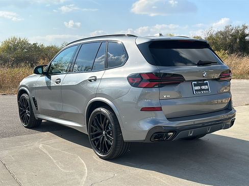 New 2026 BMW X5 M60i image 6