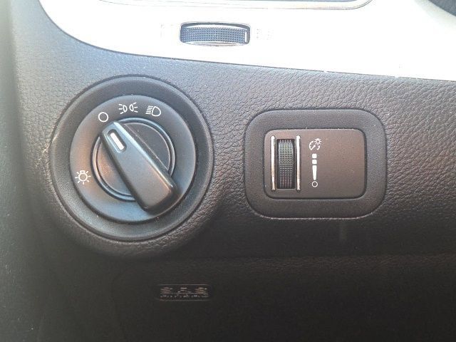 Used 2012 Dodge Journey American Value Package w/ Flexible Seating Group FWD image 26