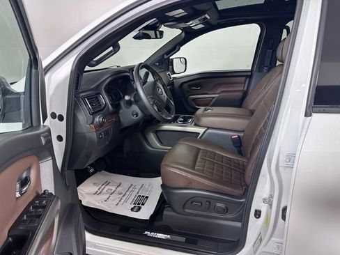 Used 2024 Nissan Titan Platinum Reserve w/ Moonroof Package AWD/4WD image 20