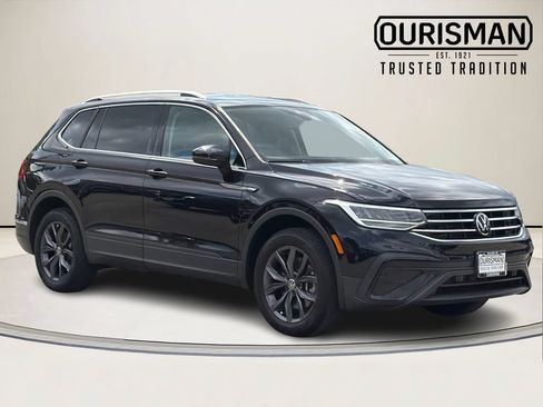 Certified 2023 Volkswagen Tiguan SE FWD image 1