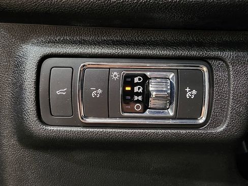 Used 2022 Lincoln Corsair FWD image 40