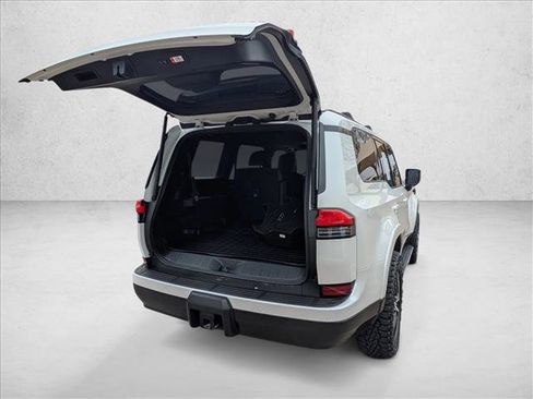 Used 2024 Lexus GX 550 w/ Cold Area Package image 25