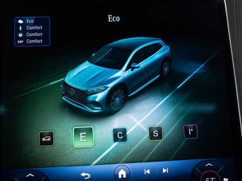 Used 2023 Mercedes-Benz EQS 450+ 4MATIC SUV w/ AMG Line Exterior Package image 27