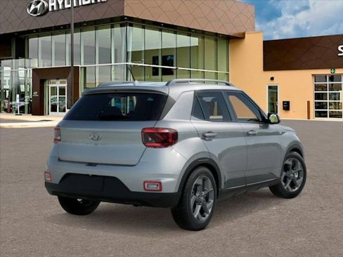 New 2025 Hyundai Venue SEL FWD image 4
