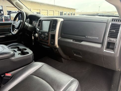 Used 2017 RAM 1500 Laramie RWD image 24