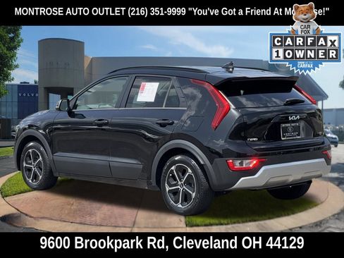 Used 2023 Kia Niro EX FWD image 7