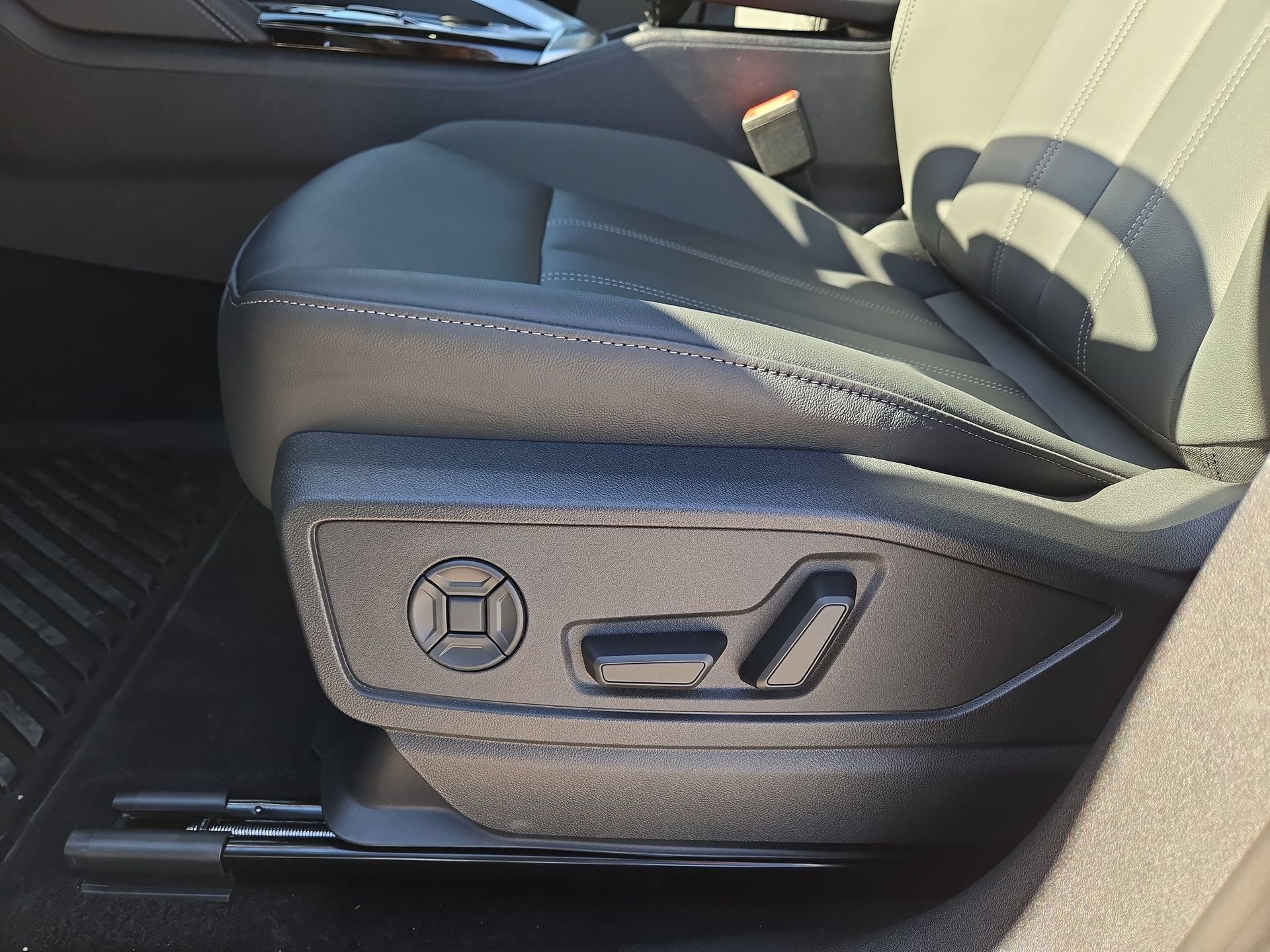 New 2026 Audi Q5 Premium AWD/4WD image 17