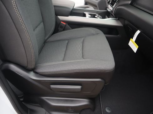 New 2026 RAM 1500 Lone Star AWD/4WD image 14