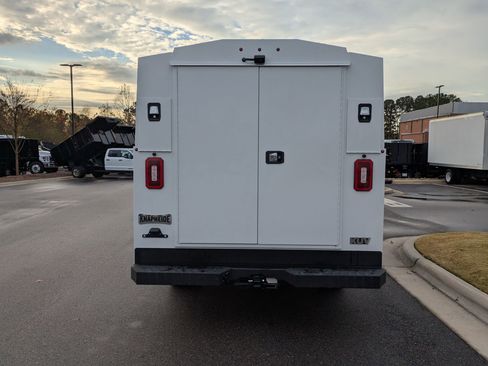 New 2025 Ford Transit 350 w/ Interior Upgrade Package image 5