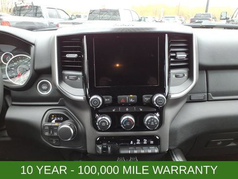 New 2026 RAM 1500 Big Horn AWD/4WD image 12